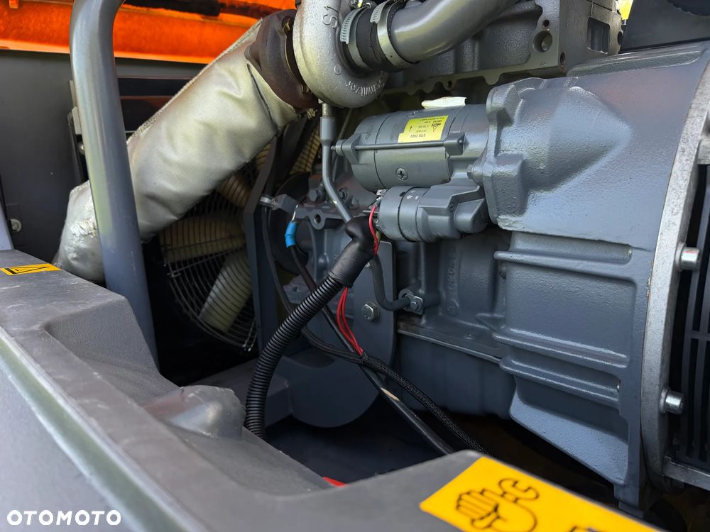 Atlas Copco QAX 30 KW Agregat Generator Prądotwórczy Mobilna Przyczepka do rejestracji jako pojazd. 30 KVA. 2015rok. Agregat Sprowadzony z Norwegii! DEUTZ Silnik 45 KM. Zadbana maszyna! Po Serwisach. Hamulec Najazdowy. 3900 mtg. Prądnica LEROY SOMER. OKAZJA Pracował sporadycznie w Norweskiej Komunie! - 10