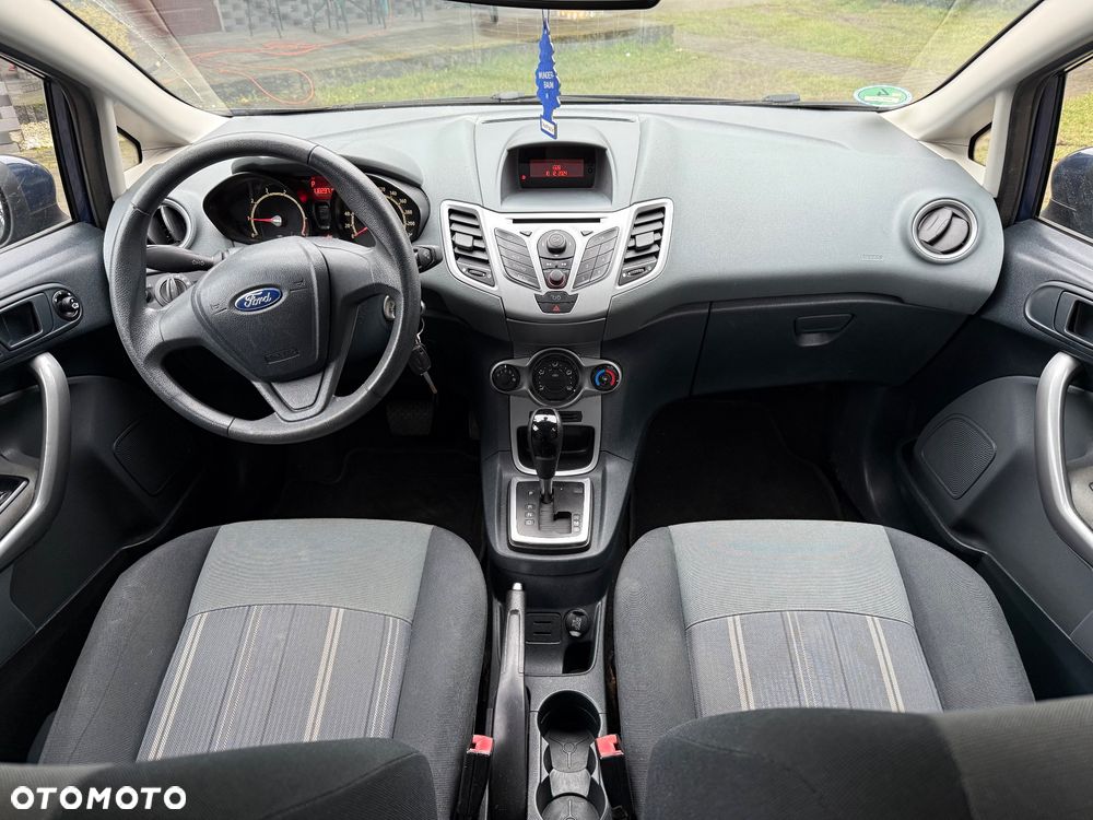 Ford Fiesta 1.4 Autom Champions Edition - 20
