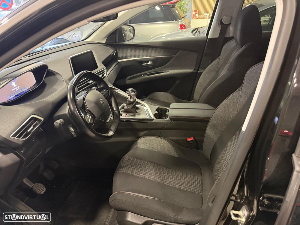 Peugeot 3008 PureTech 130 Stop & Start GPF Active - 4