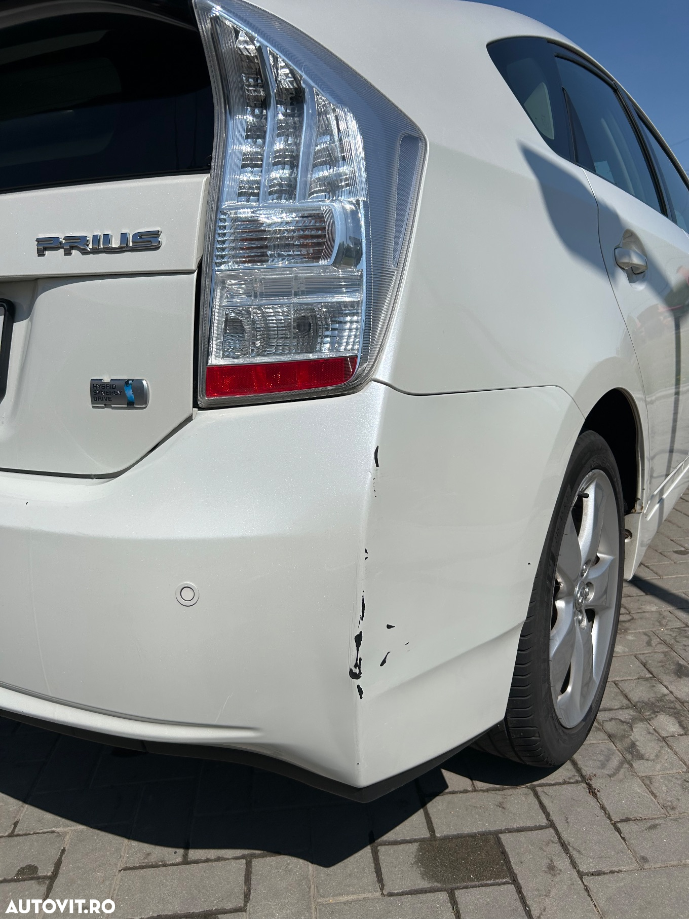 Toyota Prius (Hybrid) Sol - 17