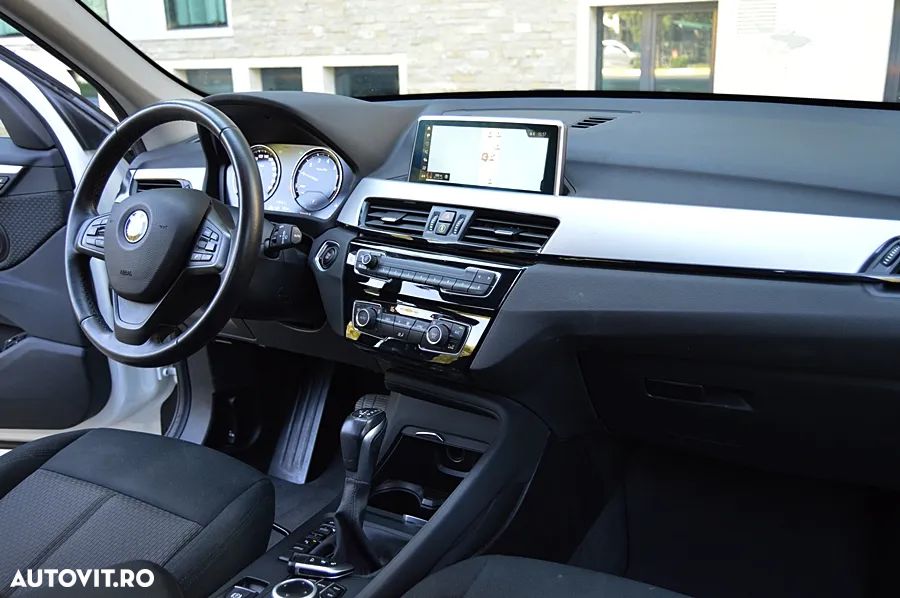 BMW X1 xDrive25e Sport Line - 8