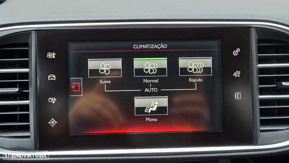 Peugeot 308 1.2 PureTech GT Line - 24