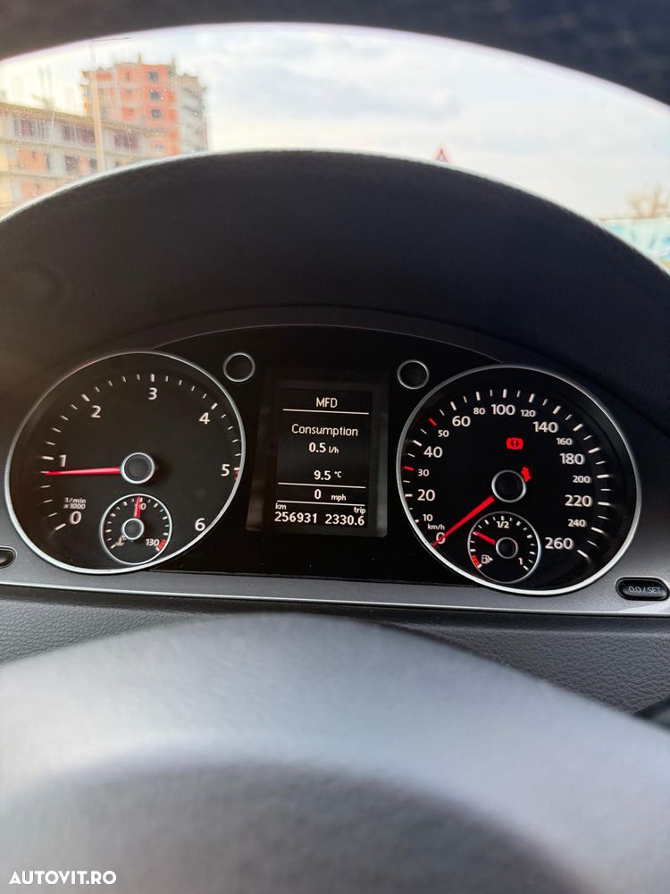 Volkswagen Passat 2.0 TDI Comfortline DPF - 11