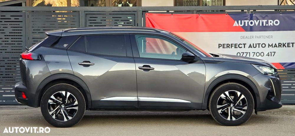 Peugeot 2008 PureTech 130 EAT8 GT Pack - 5