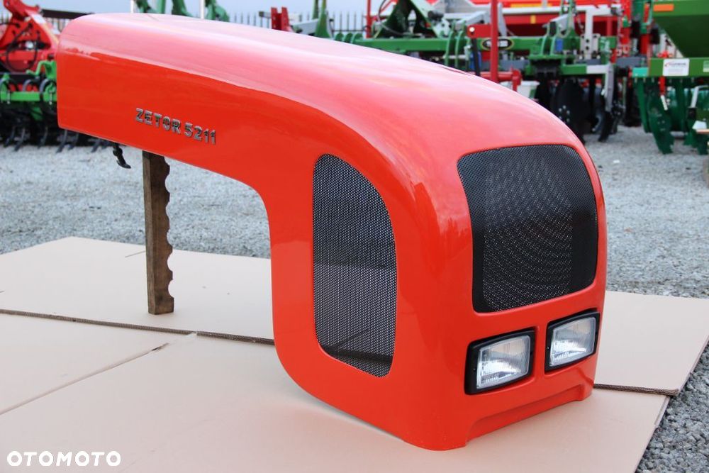 Maska maski tworzywo Zetor 5211 7211 7245 model 02 - 2