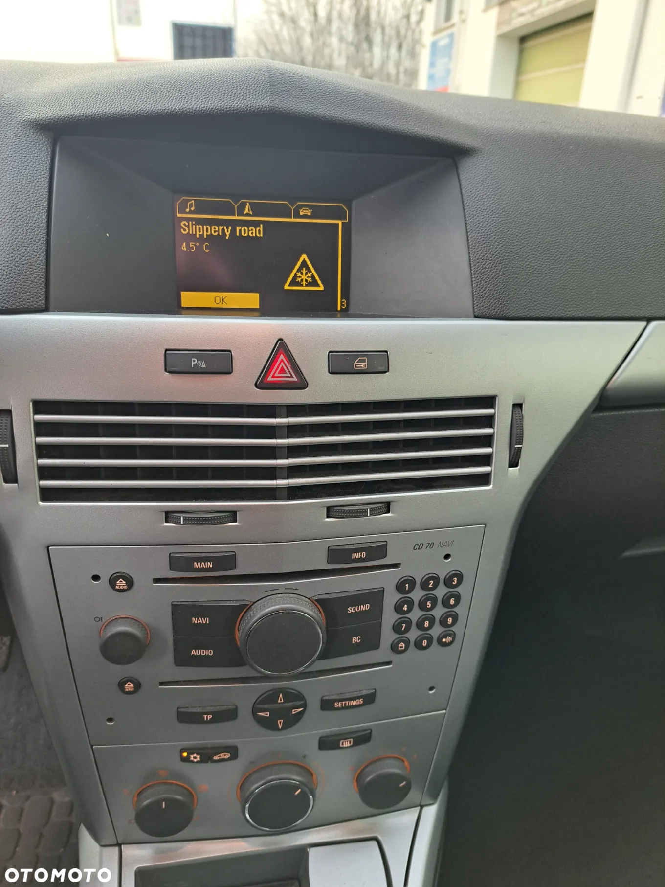 Opel Astra 1.6 Caravan NAVI - 27