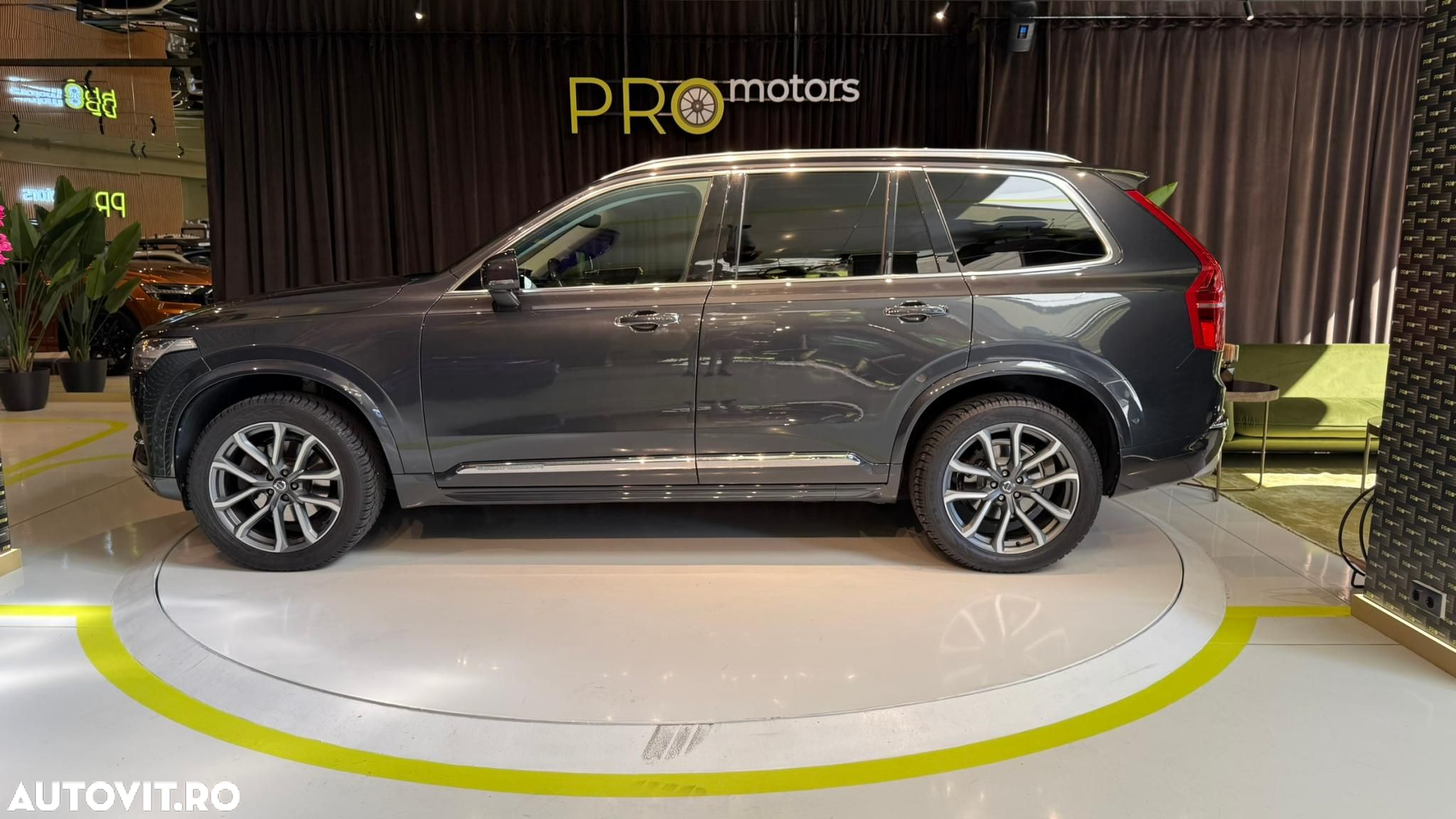 Volvo XC 90 - 6