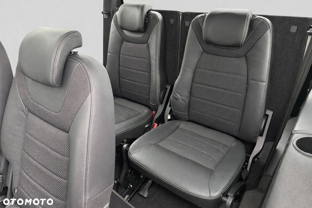 Ford Galaxy 2.0 TDCi DPF Titanium - 11