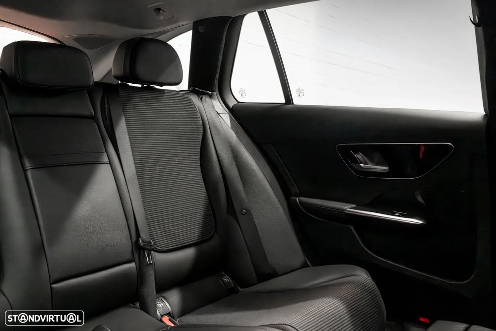 Mercedes-Benz C 200 - 13