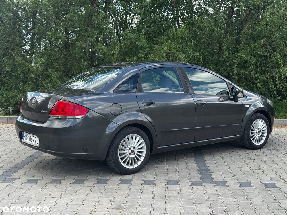 Fiat Linea 1.4 8V Active - 4