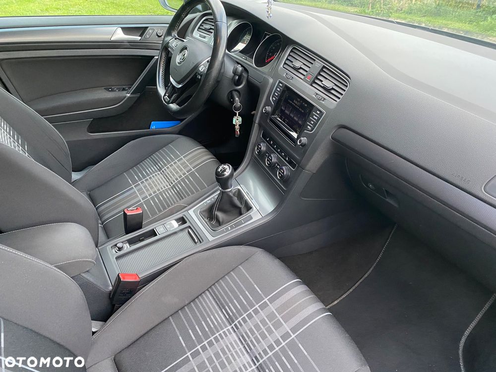 Volkswagen Golf 1.6 TDI BMT Comfortline - 15