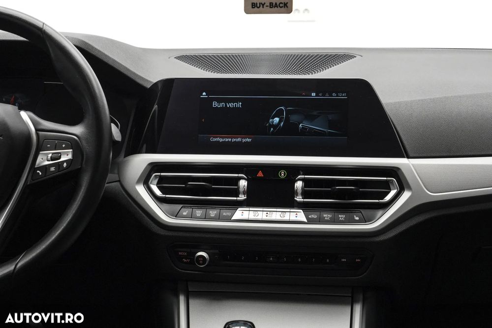BMW Seria 3 320i AT - 18