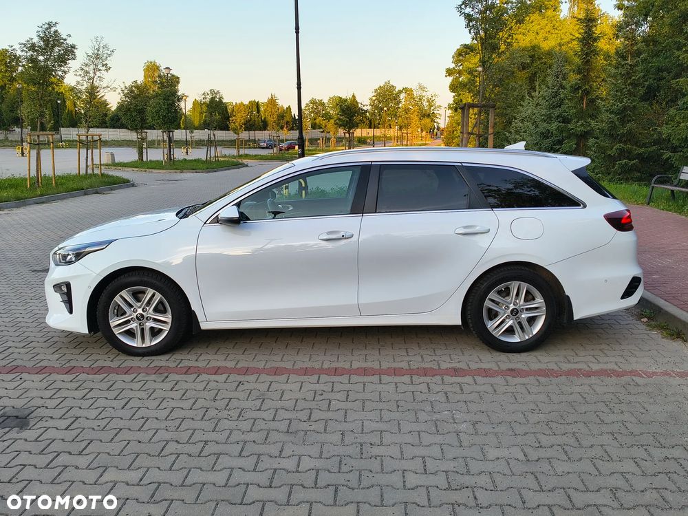 Kia Ceed 1.6 CRDi mHEV L Business Line - 5