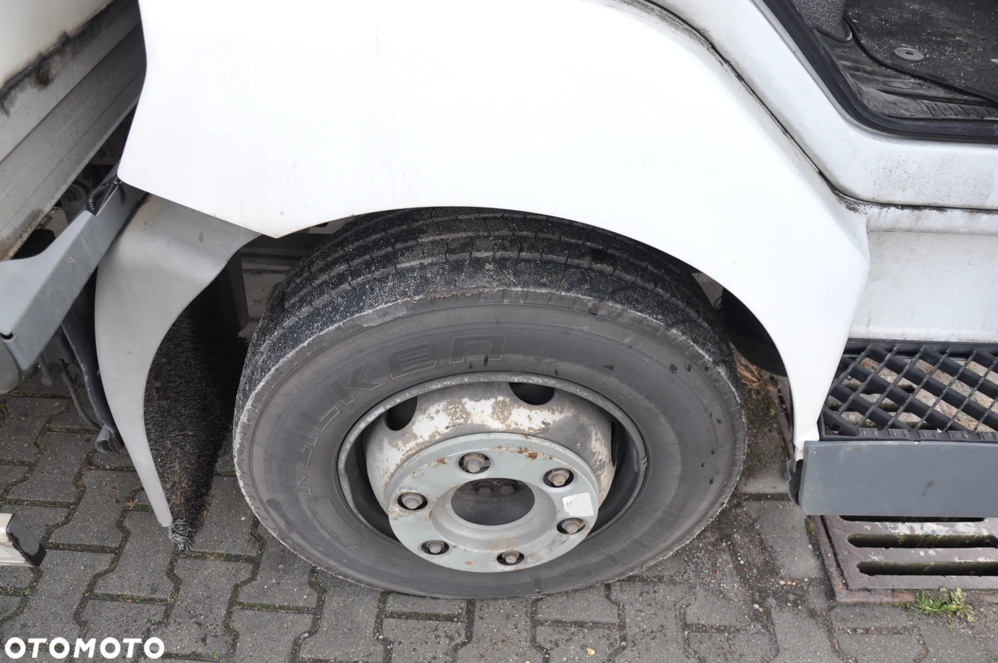 Renault MIDLUM 190 KONTENR Z WINDĄ - 15