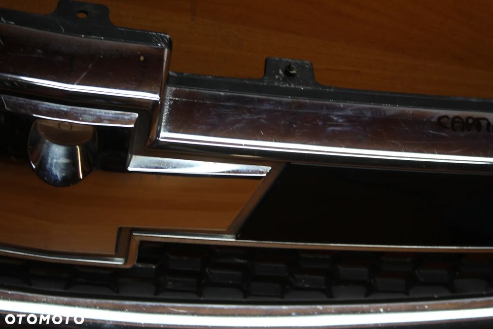 GRILL ATRAPA ZDERZAKA CHEVROLET CAPTIVA 19U PRZED LIFTEM - 4
