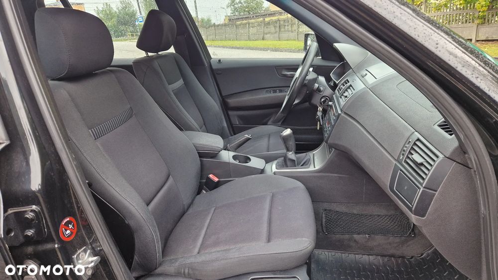 BMW X3 2.0d - 8