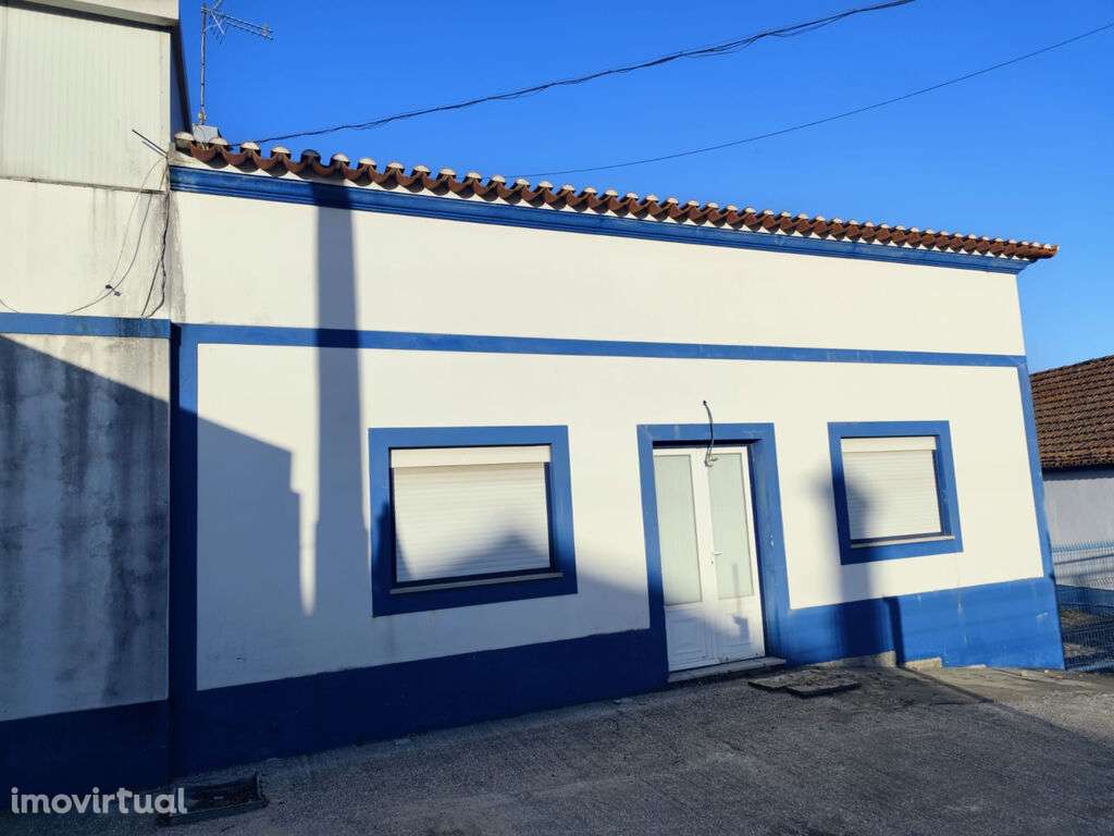 Quintinha com casas e Comércio independente - Santarém - Grande imagem: 5/46