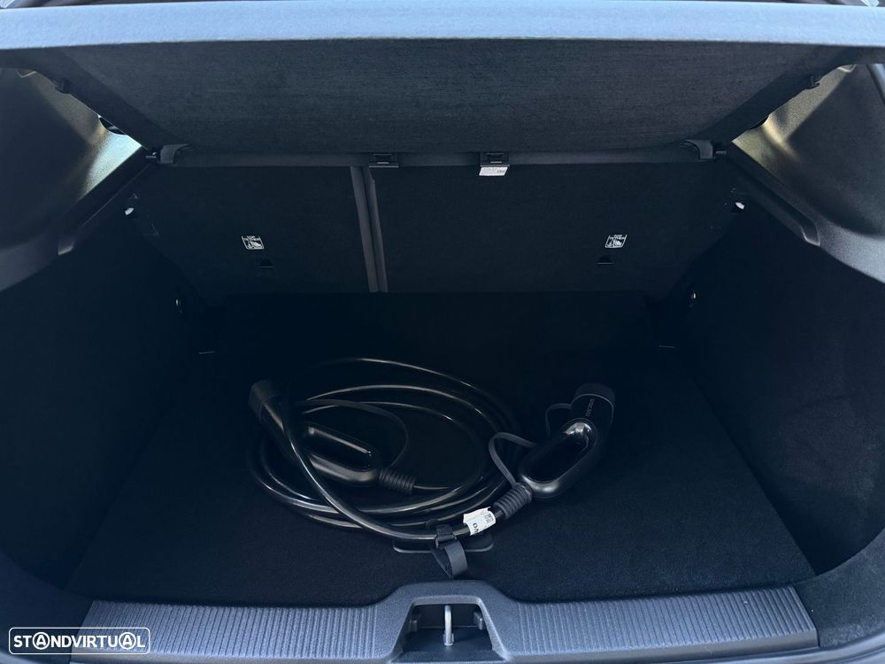 Volvo EX30 69 kWh Single Motor Extended Range Plus - 11