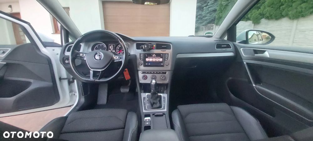 Volkswagen Golf 2.0 BlueTDI DSG Comfortline - 15