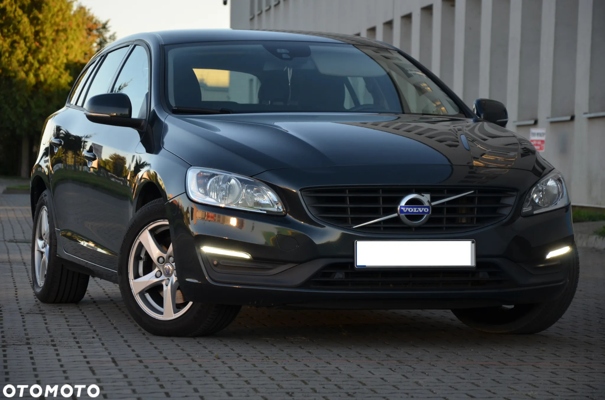 Volvo V60 D2 Drive-E Kinetic - 3