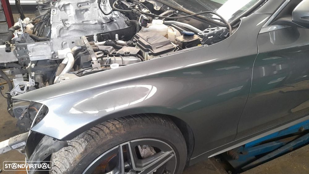 Guarda-lamas esquerdo MERCEDES-BENZ Classe C Carrinha (S205) - 1