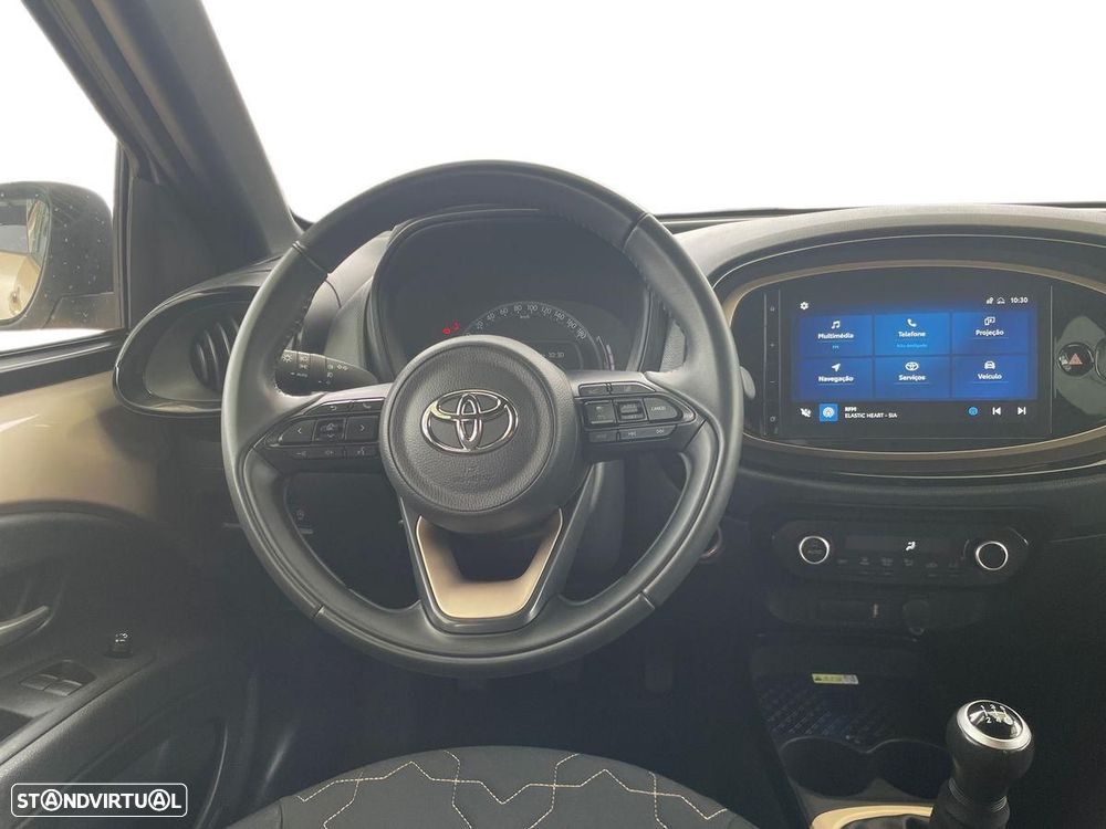 Toyota Aygo X - 10