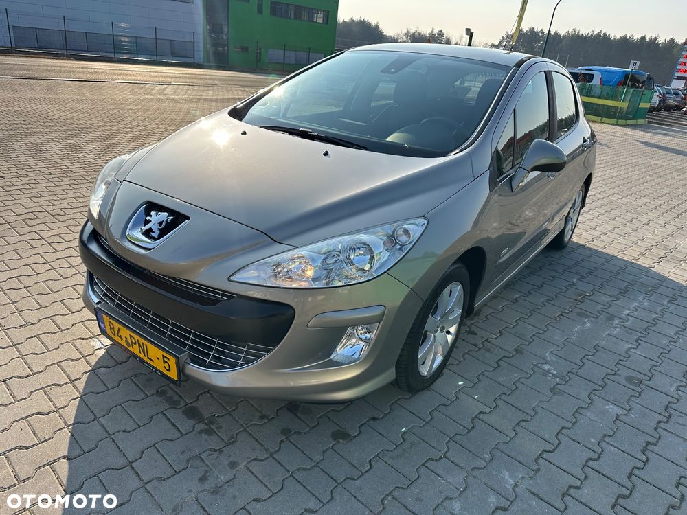 Peugeot 308 120 VTi Millesim 200 - 25