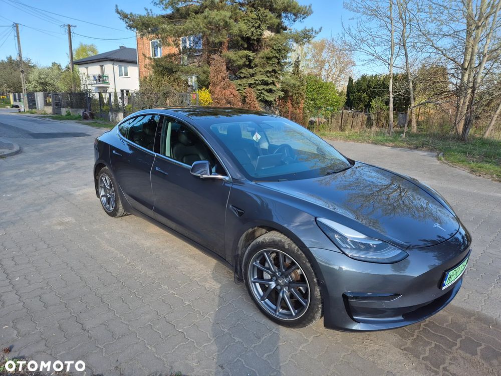 Tesla Model 3 Long Range AWD - 3