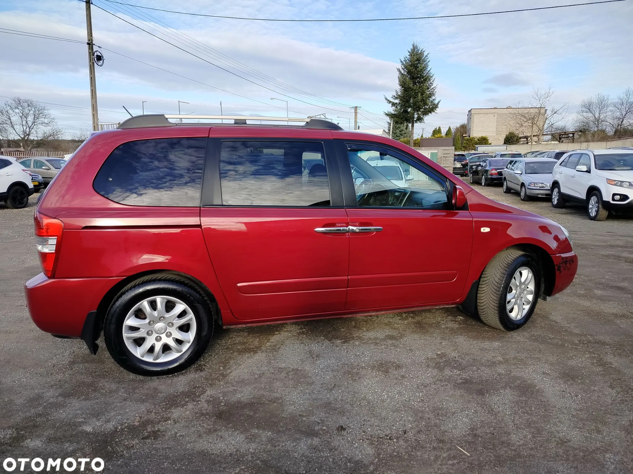 Kia Carnival - 5