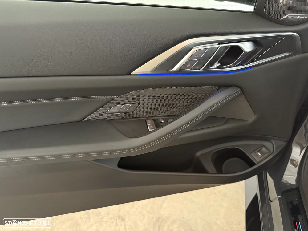 BMW M4 Competition Pack 50 anos M - 34