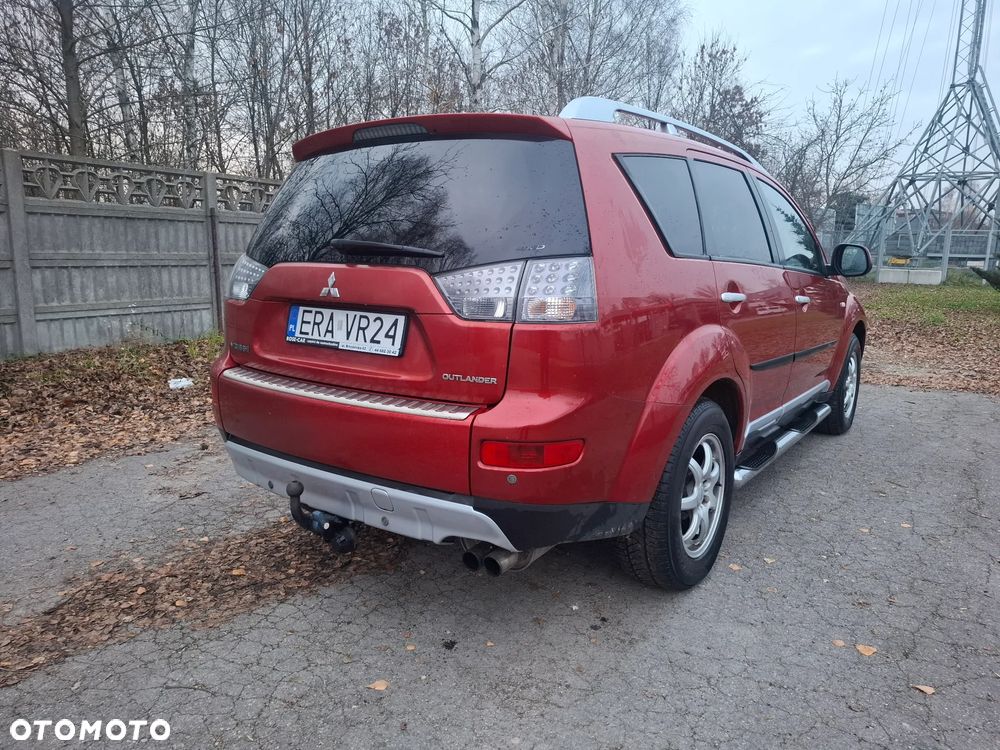 Mitsubishi Outlander - 3