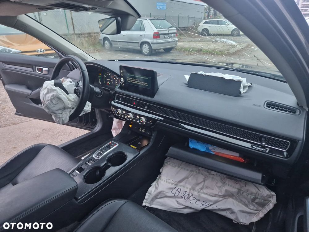 Honda Civic 2.0 i-MMD Advance BSI CVT - 12