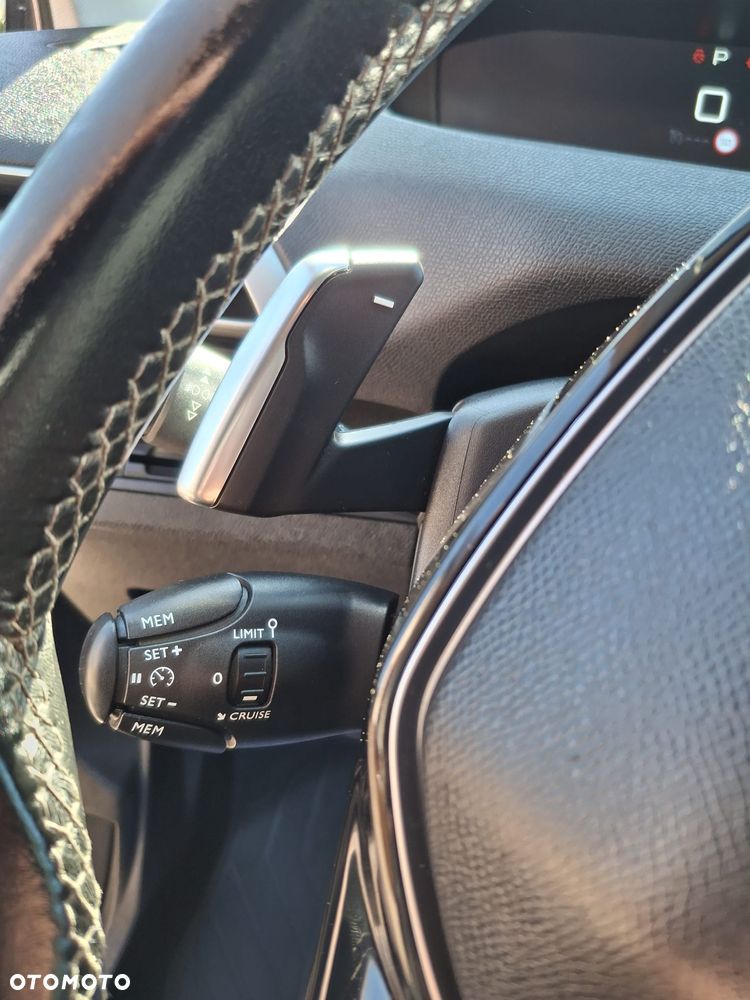 Peugeot 5008 1.5 BlueHDi Active S&S EAT8 - 21