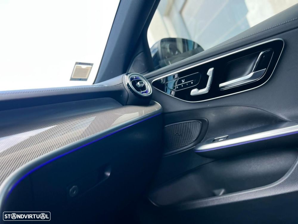 Mercedes-Benz C 300 d AMG Line - 12