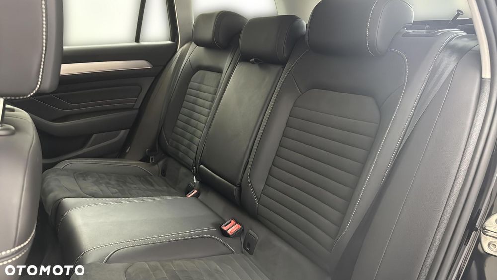 Volkswagen Passat 2.0 TSI Elegance DSG - 17
