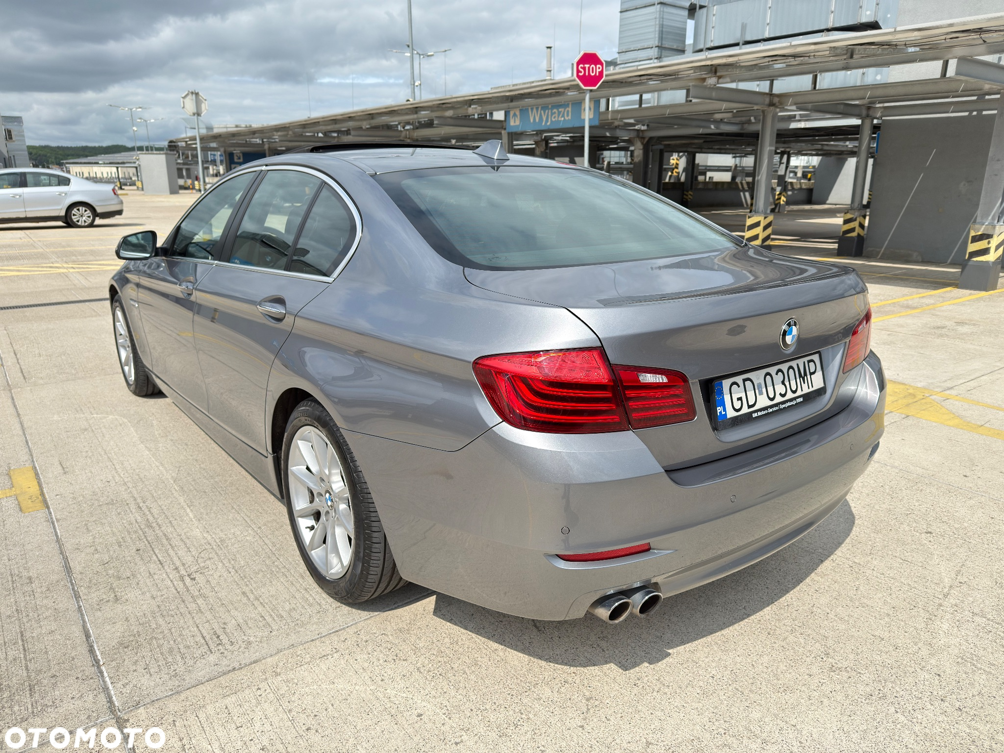 BMW Seria 5 525d xDrive Luxury Line - 11