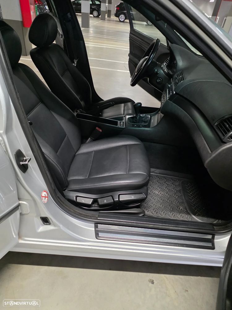 BMW 320 d Dynamic — fotografia 25