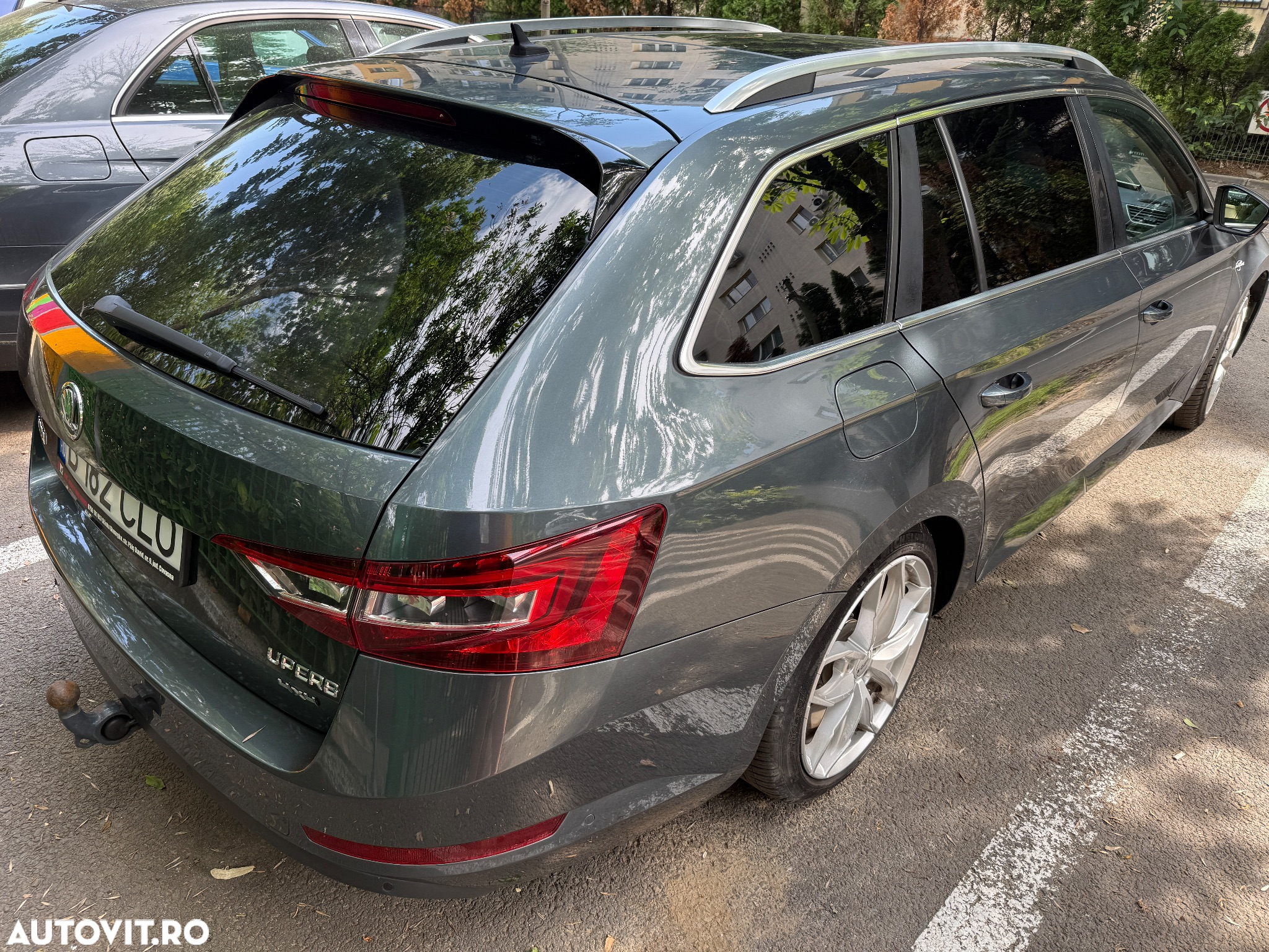 Skoda Superb 2.0 TDI 4X4 DSG Laurin & Klement - 4