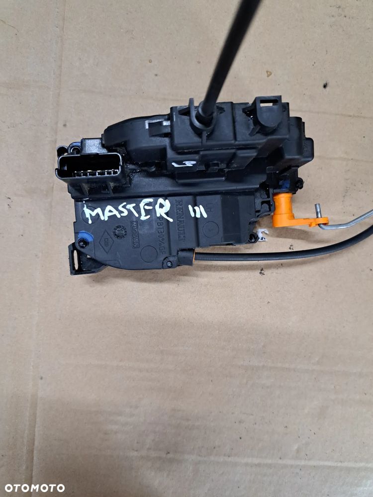 Renault Master III zamek lewy przód Movano B 2010-2019 - 2