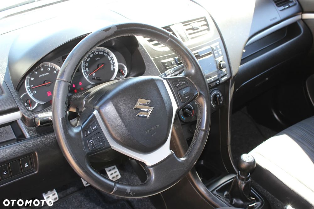 Suzuki Swift 1.2 4x4 Club - 12