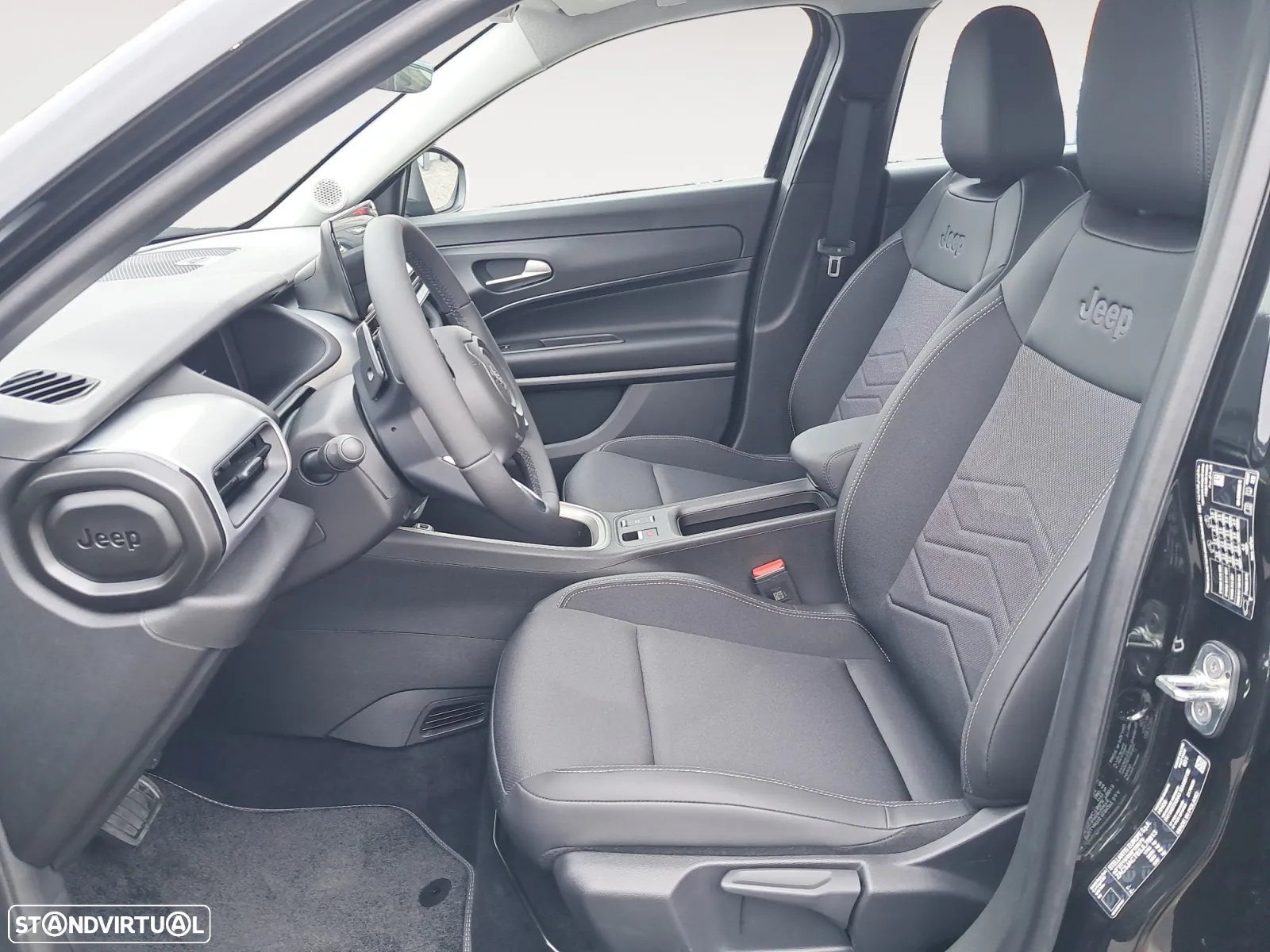 Jeep Avenger 1.2 e-Hybrid Altitude DCT - 10