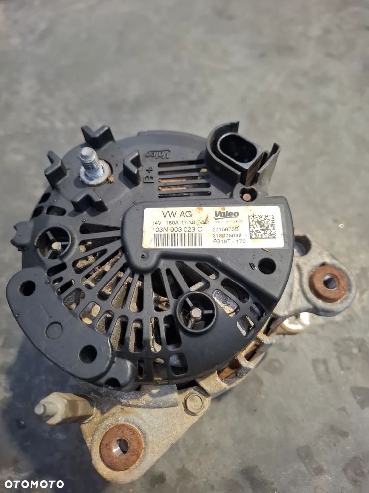 Alternator Volkswagen transporter T6 2.0 TDI - 1