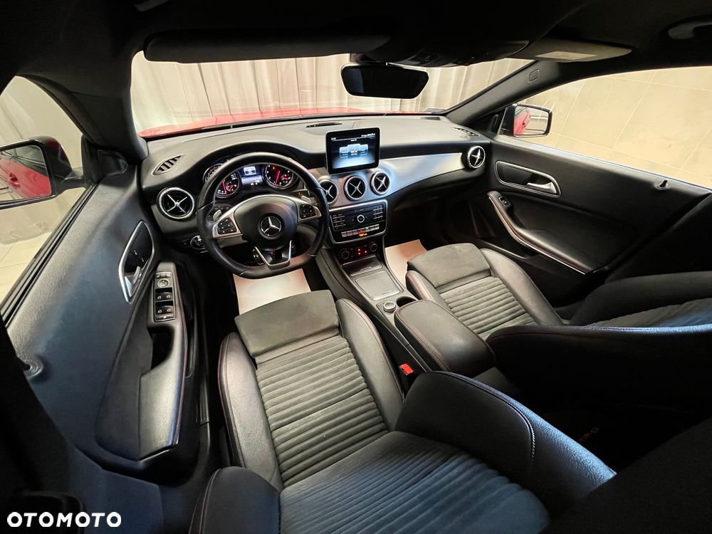 Mercedes-Benz CLA 200 7G-DCT AMG Line - 5