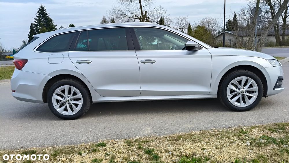 Skoda Octavia 2.0 TDI 4x4 Style DSG - 4