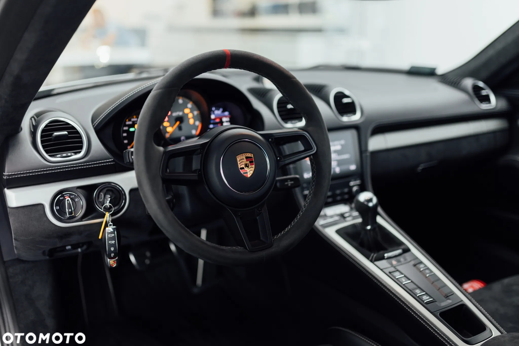 Porsche 718 Cayman GPF GT4 - 17