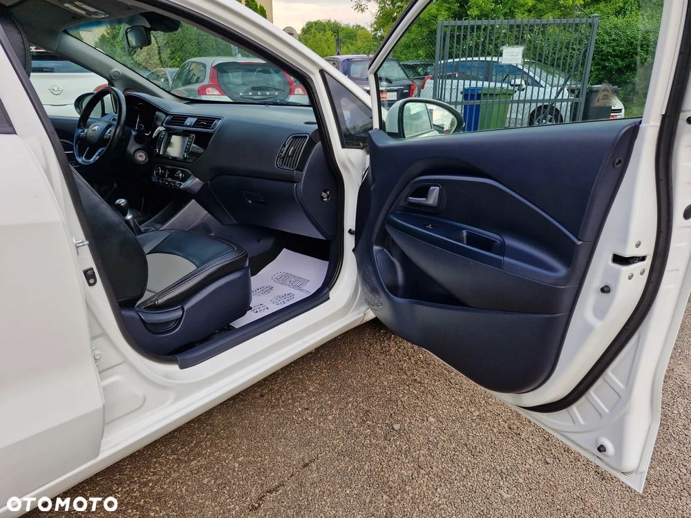 Kia Rio 1.2 Business Line - 14