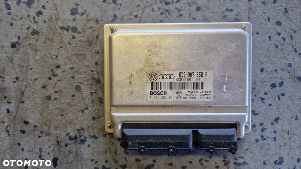 VOLKSWAGEN PASSAT B5 1.8 STEROWNIK SILNIKA 8D0907558F - 1