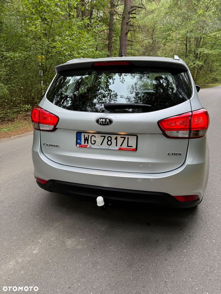 Kia Carens 1.7 CRDi 115 Dream Team Edition - 4