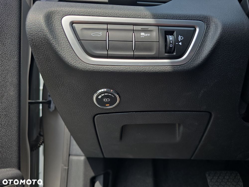 Bestune B70 2.0T Elegance - 17