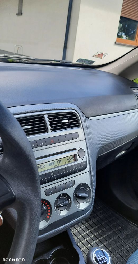 Fiat Grande Punto - 6